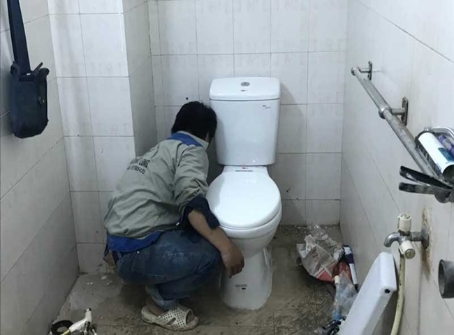 Dịch vụ thông bồn cầu nghẹt quận Tân Bình