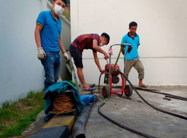 Th&ocirc;ng cống nghẹt huyện Nh&agrave; B&egrave; gi&aacute; rẻ To&agrave;n Ph&aacute;t